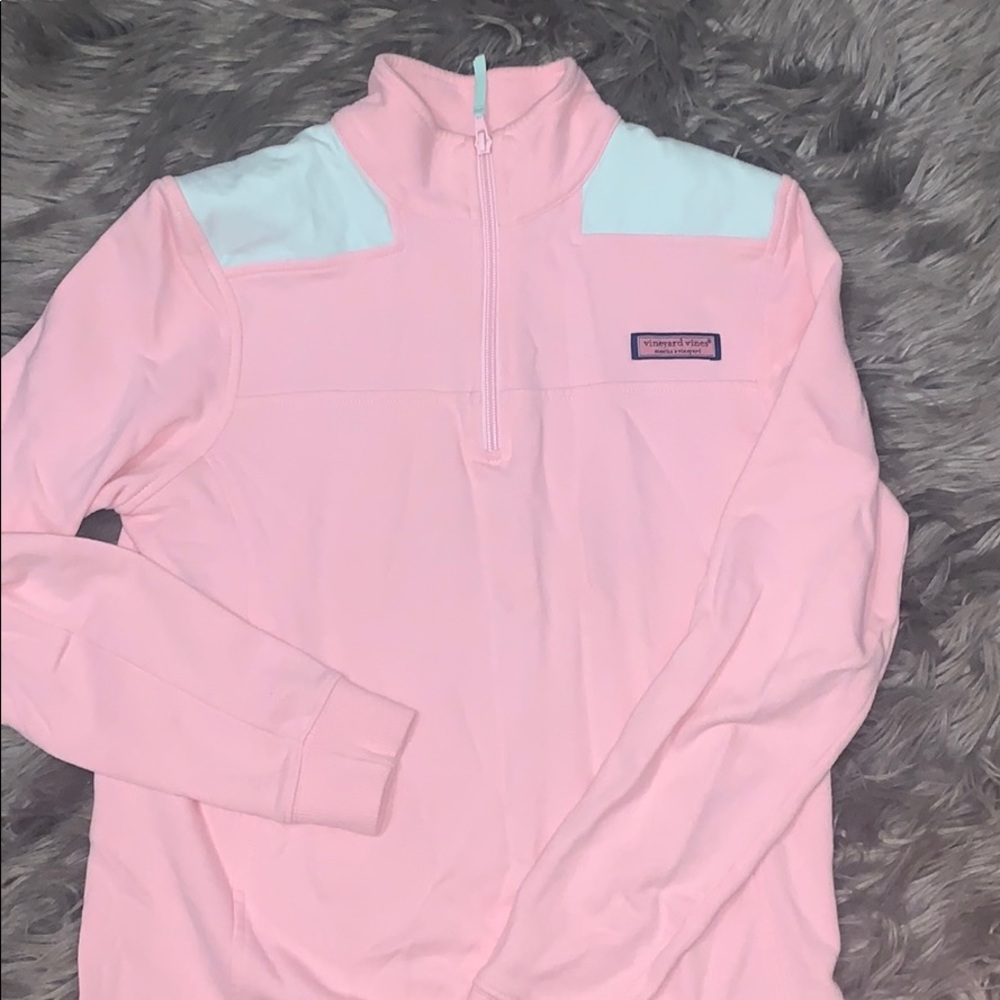Vineyard vine sweater